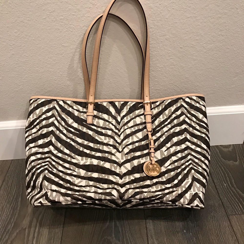 MK laptop tote